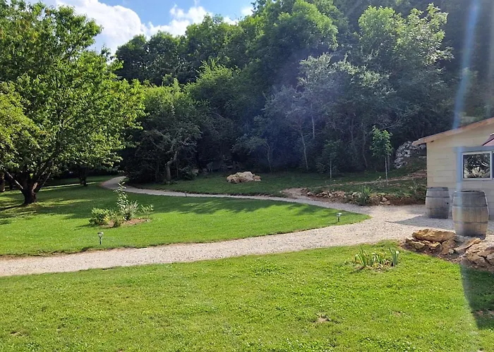 Auberge de jeunesse Dortoir D'étapes Les Troubadours ô Rendez-vous 6 Pers En Demi-pension
