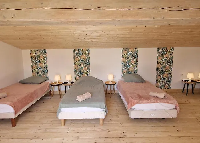 Auberge de jeunesse Dortoir D'étapes Les Troubadours ô Rendez-vous 6 Pers En Demi-pension *